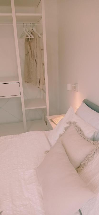 Apartment With Private Pool Spalato Esterno foto