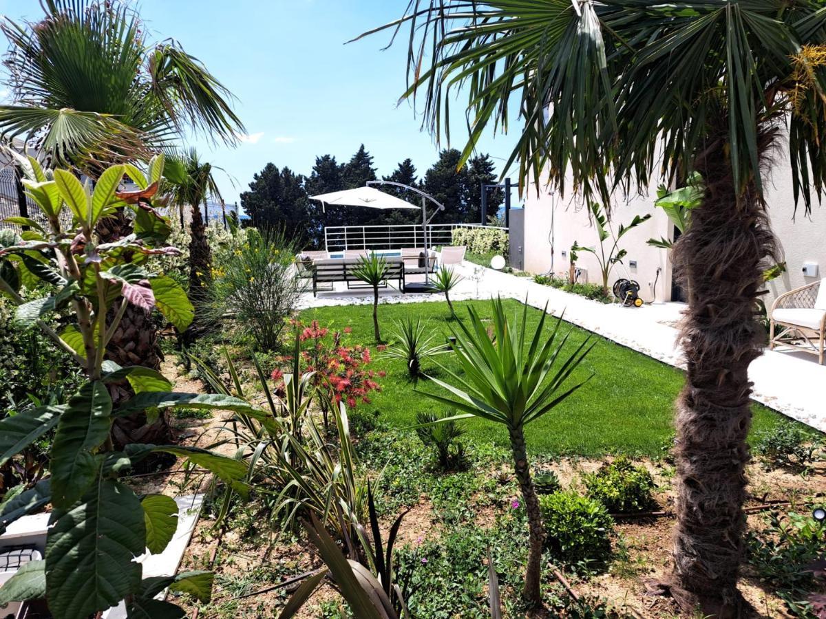 Apartment With Private Pool Spalato Esterno foto