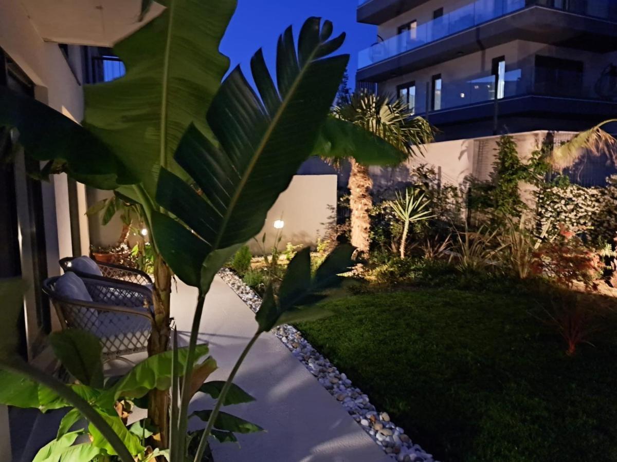 Apartment With Private Pool Spalato Esterno foto