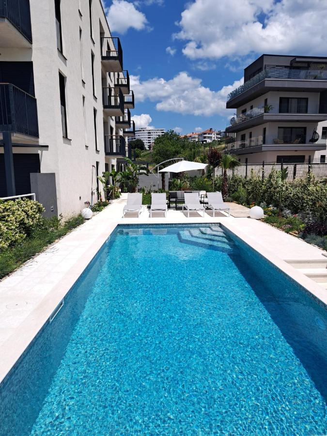 Apartment With Private Pool Spalato Esterno foto