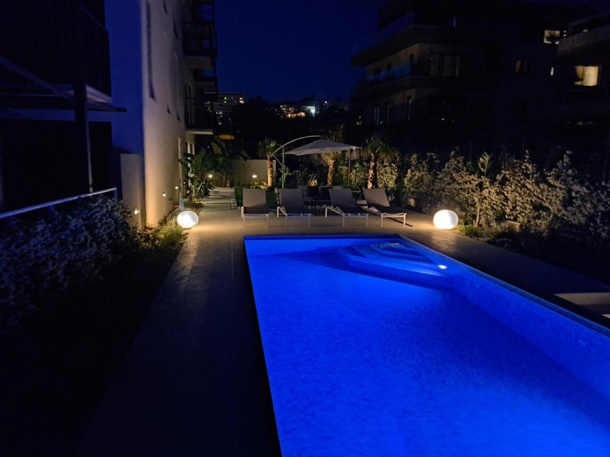 Apartment With Private Pool Spalato Esterno foto