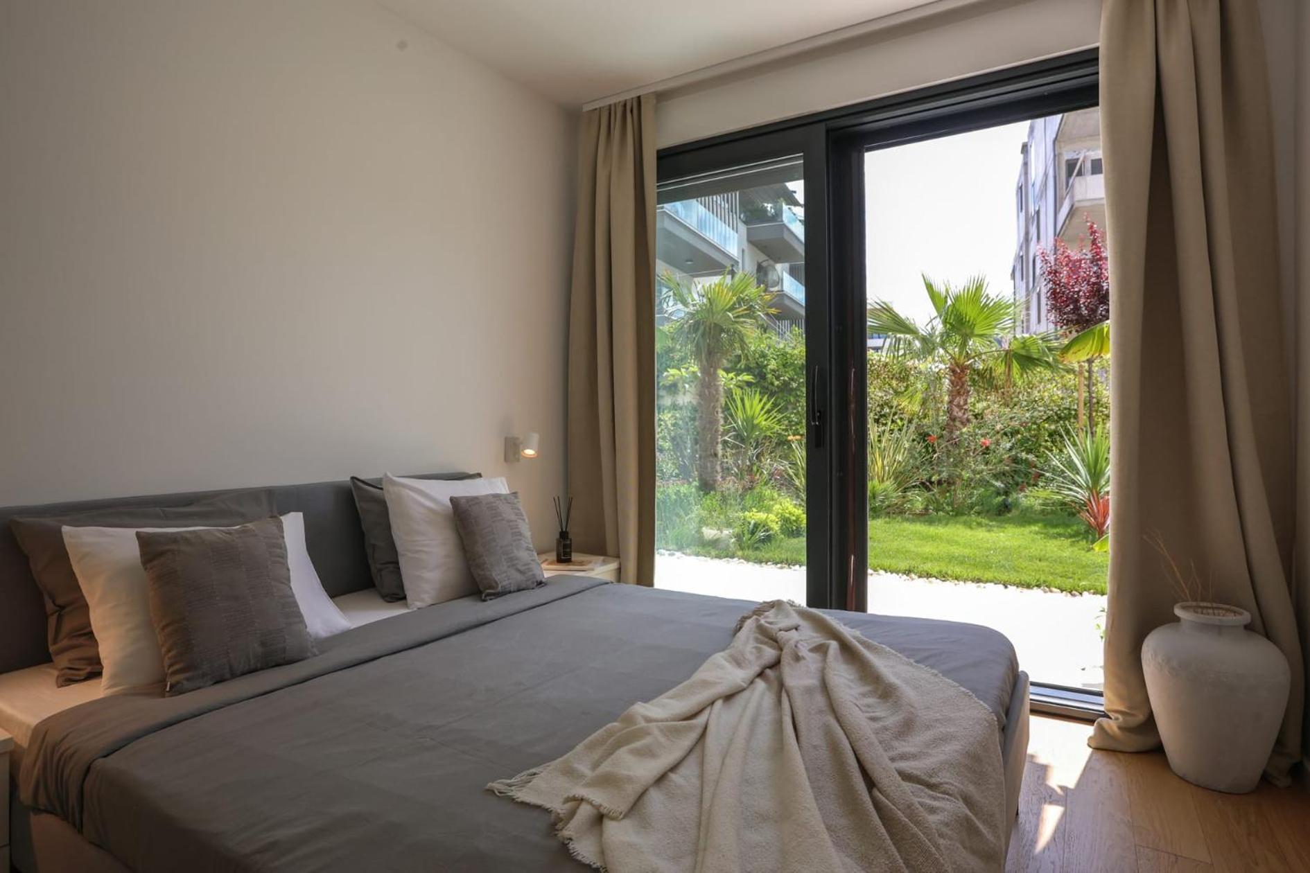Apartment With Private Pool Spalato Esterno foto